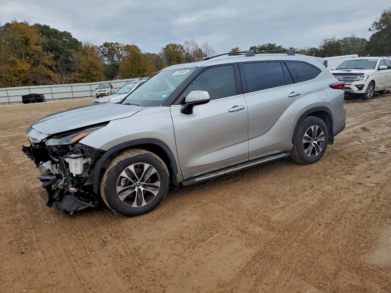 2022 TOYOTA HIGHLANDER — VIN 5TDGZRAH9NS551237