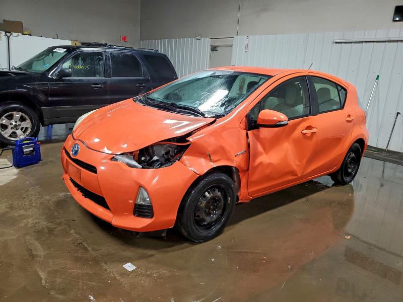 2013 TOYOTA PRIUS C — VIN JTDKDTB36D1050374