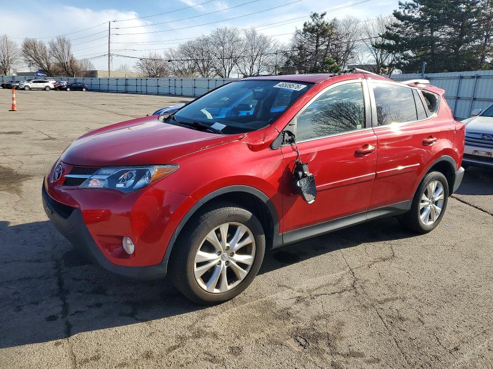 2015 TOYOTA RAV4 — VIN JTMDFREV2FD110655