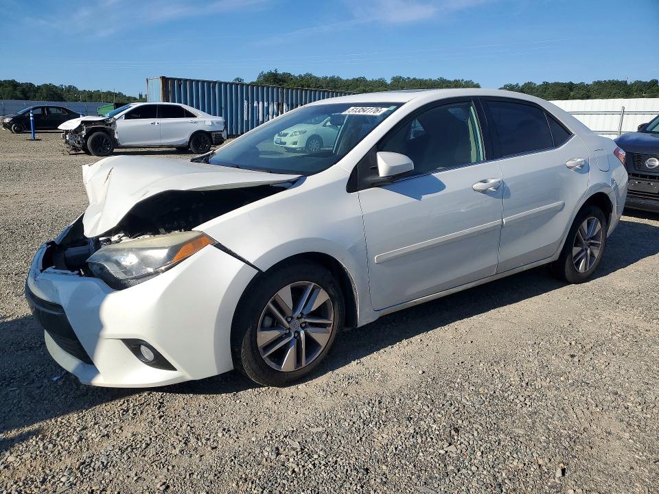 2015 TOYOTA COROLLA — VIN 5YFBPRHE8FP293945