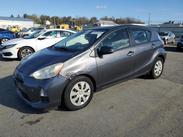 2013 TOYOTA PRIUS C — VIN JTDKDTB37D1536434