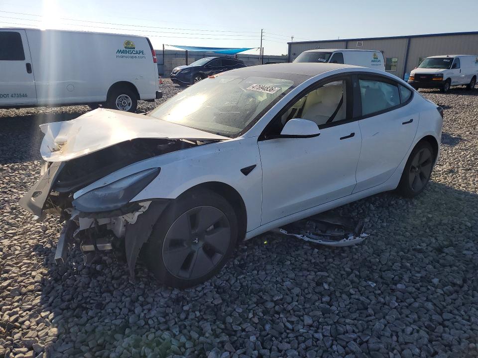 2021 TESLA MODEL 3 — VIN 5YJ3E1EB8MF925082