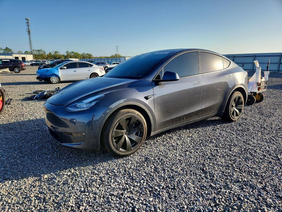 2021 TESLA MODEL Y — VIN 5YJYGDEE2MF145753