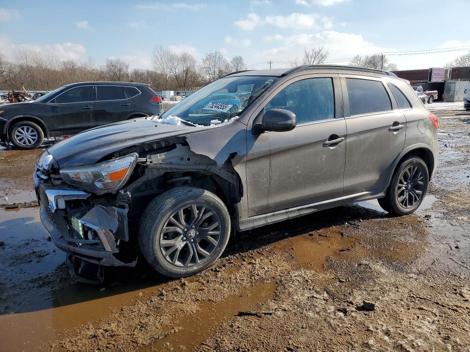 2018 MITSUBISHI OUTLANDER SPORT — VIN JA4AP4AW3JU019057