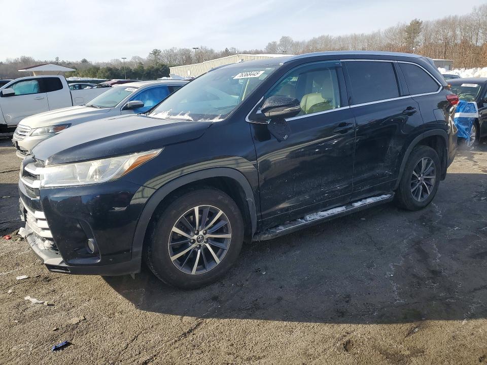 2017 TOYOTA HIGHLANDER — VIN 5TDJZRFH3HS390516
