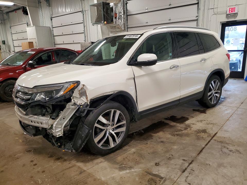 2018 HONDA PILOT — VIN 5FNYF6H96JB070077