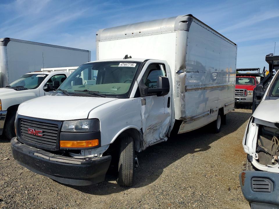 2022 GMC SAVANA BOX — VIN 7GZ37TC73NN006360