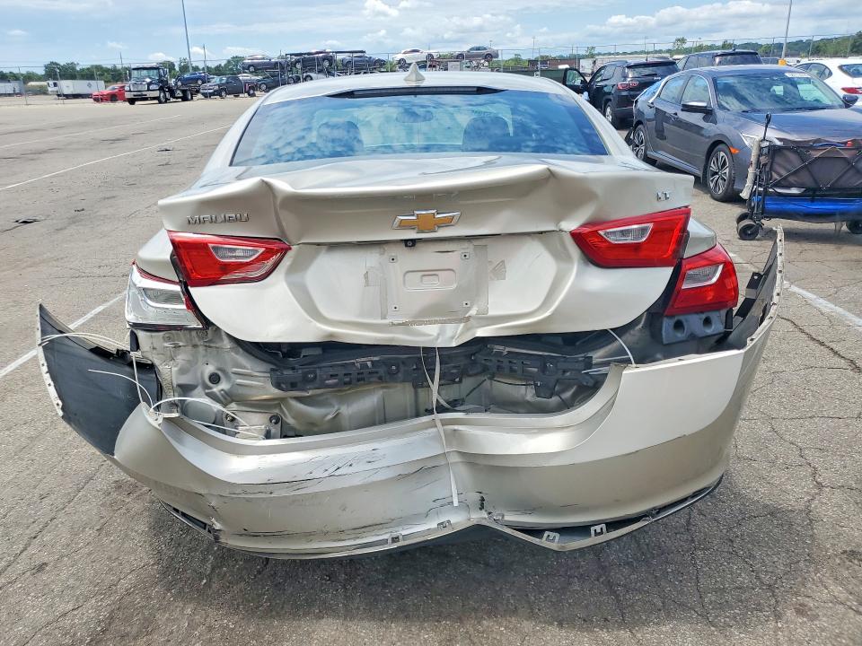 1G1ZE5ST2GF227798