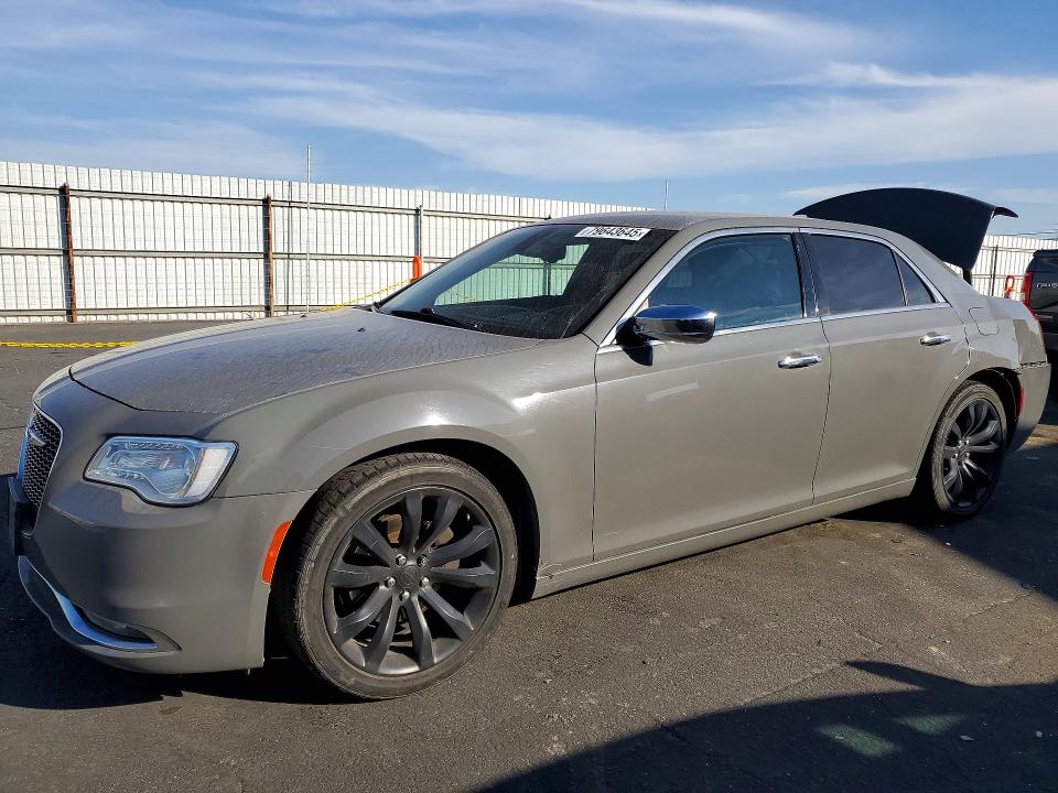 2018 CHRYSLER 300 — VIN 2C3CCAEGXJH148710