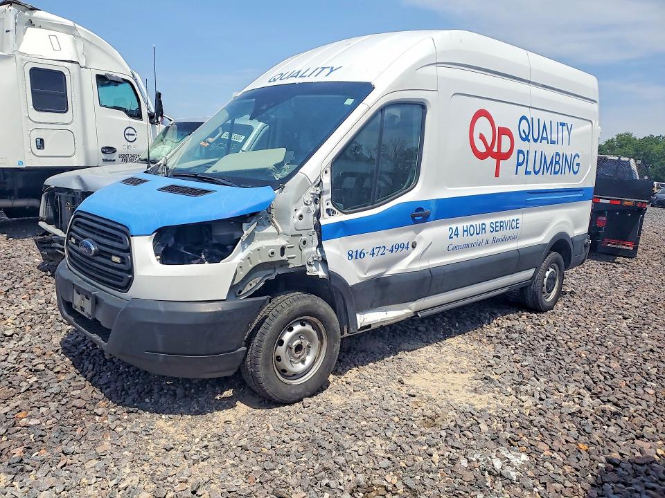 1FTYR2XM6KKA82479