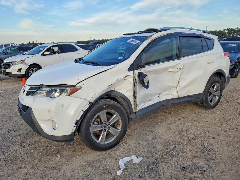 2015 TOYOTA RAV4 — VIN 2T3WFREV3FW146883