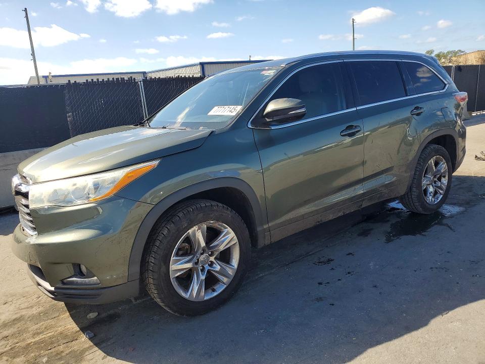 2015 TOYOTA HIGHLANDER — VIN 5TDYKRFH4FS038755