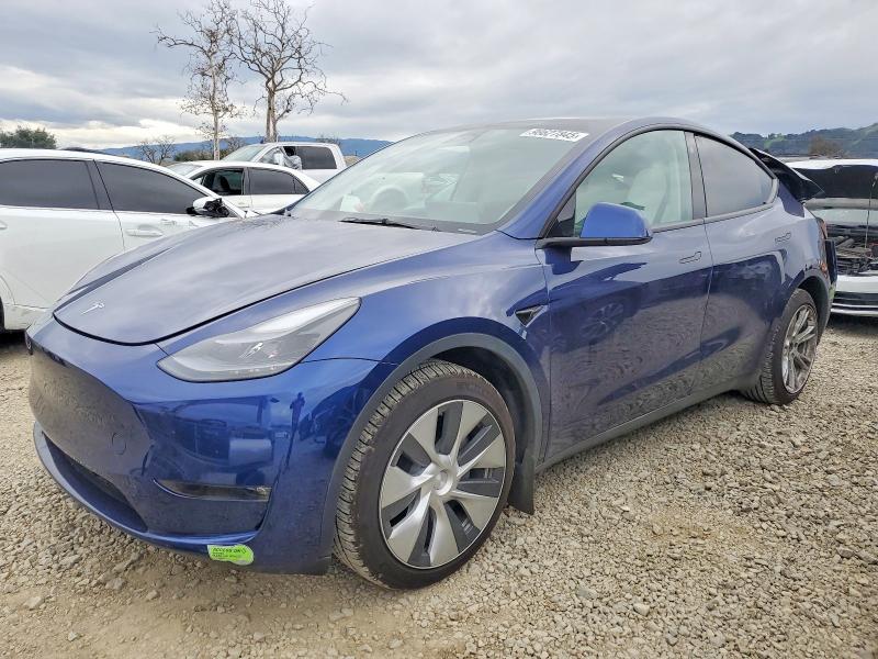 2023 TESLA MODEL Y — VIN 7SAYGAEE5PF690979