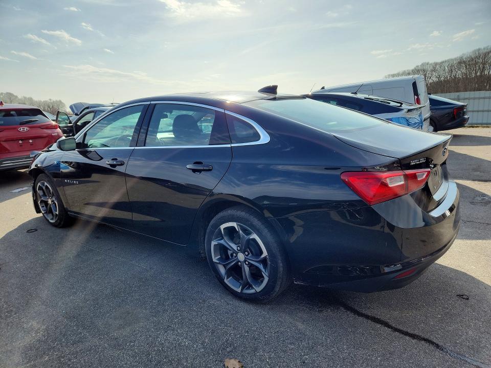 1G1ZD5ST8PF215643