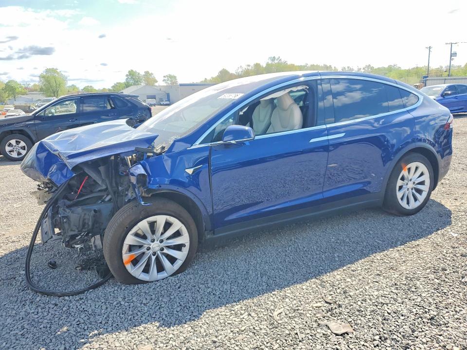 2020 TESLA MODEL X — VIN 5YJXCDE29LF234666