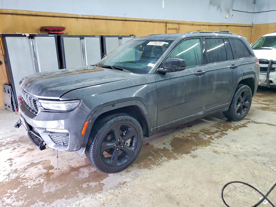 2025 JEEP GRAND CHEROKEE — VIN 1C4RJHBG2SC301240
