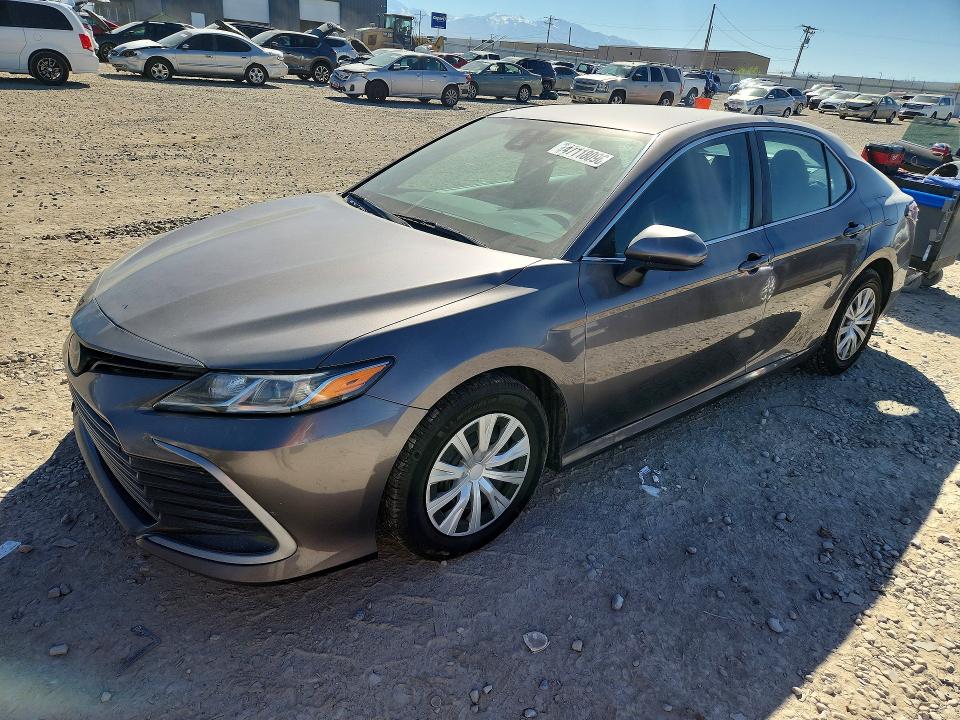 2022 TOYOTA CAMRY HYBRID — VIN 4T1C31AK0NU582932