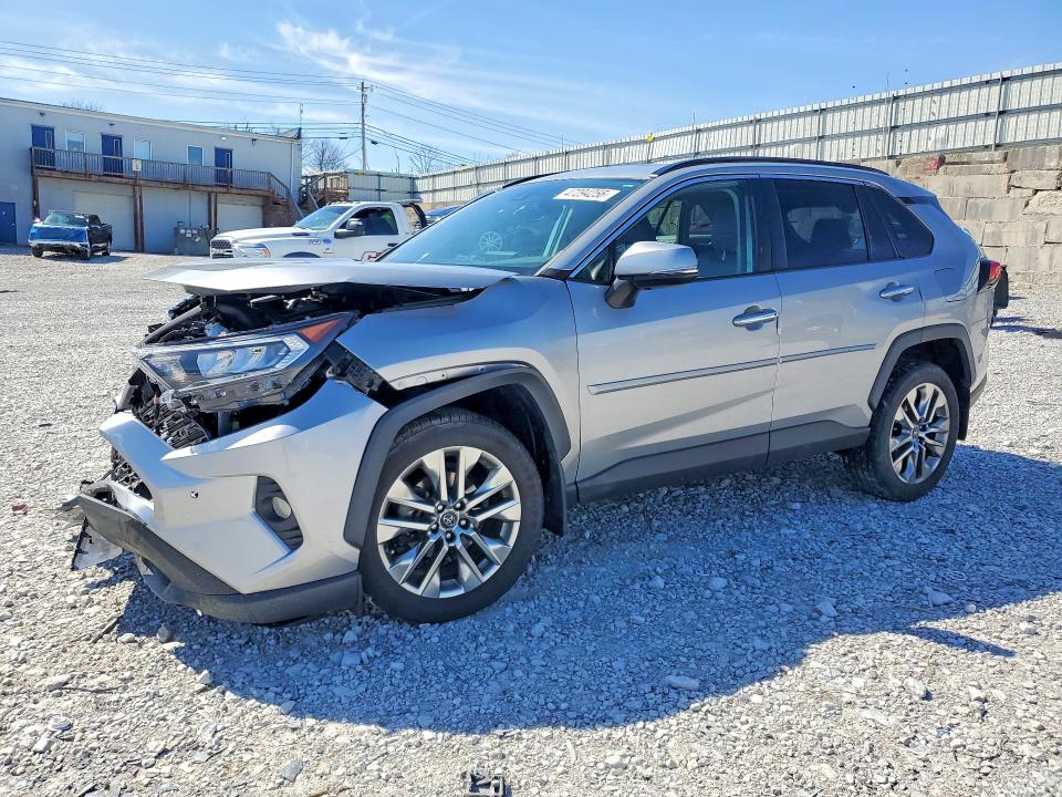 2019 TOYOTA RAV4 — VIN 2T3N1RFV0KW050146