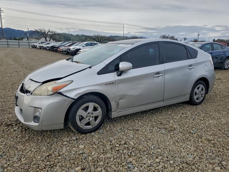 2011 TOYOTA PRIUS — VIN JTDKN3DUXB0266458