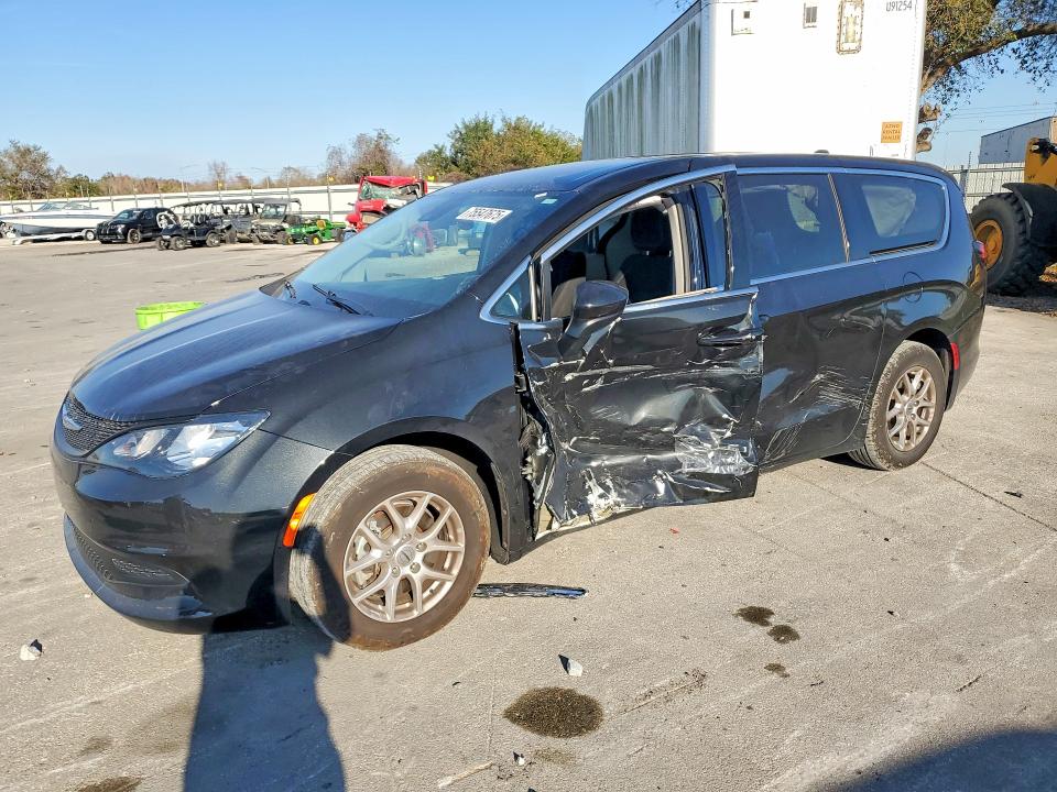 2023 CHRYSLER VOYAGER — VIN 2C4RC1CG3PR534431