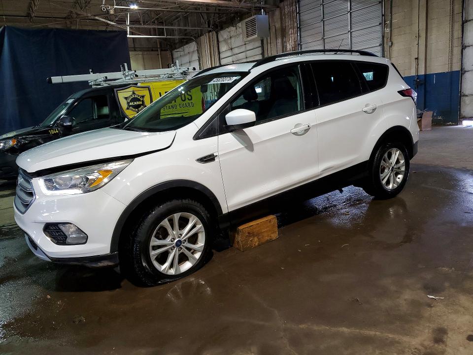 2018 FORD ESCAPE — VIN 1FMCU9HD2JUB87633