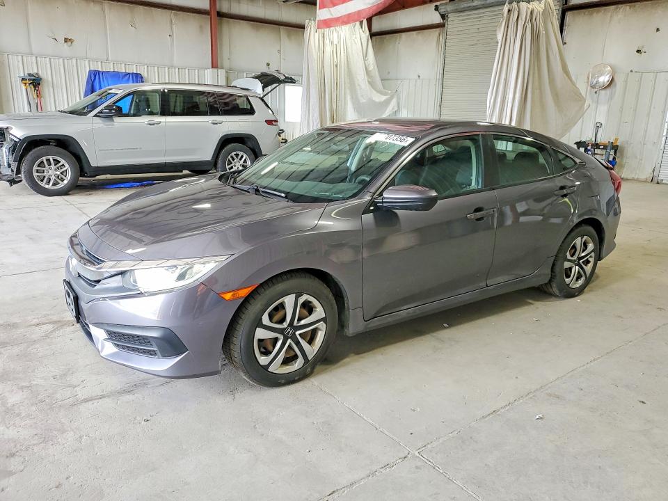 2018 HONDA CIVIC — VIN 2HGFC2F53JH601935