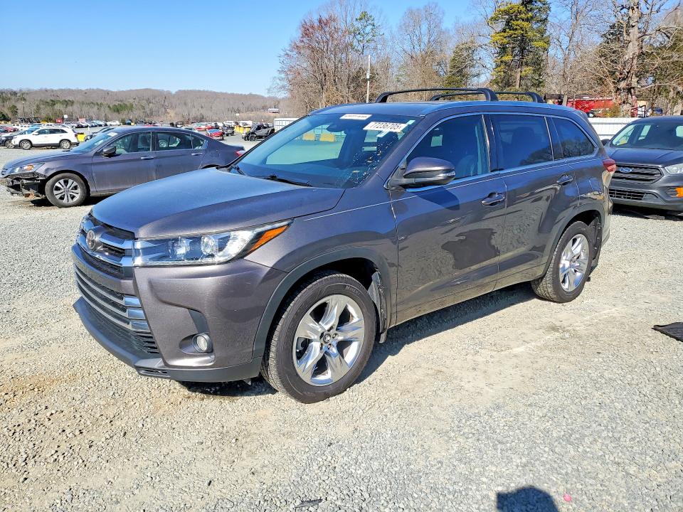 2017 TOYOTA HIGHLANDER — VIN 5TDDZRFH2HS361506