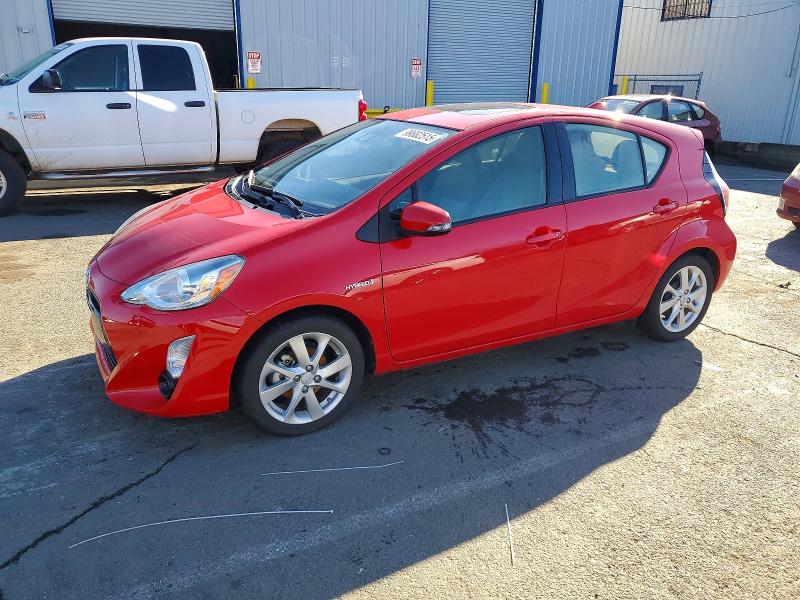 2016 TOYOTA PRIUS C — VIN JTDKDTB37G1135597