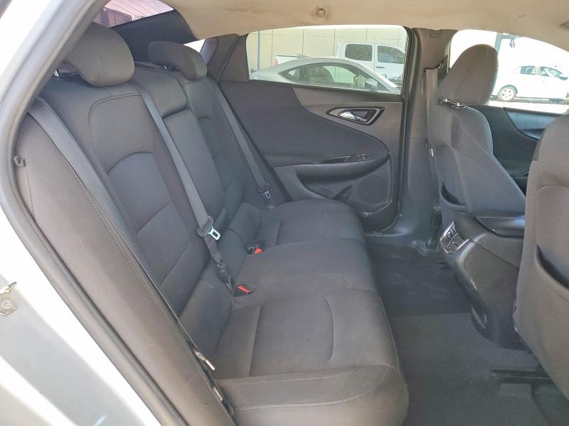1G1ZD5ST7JF201305