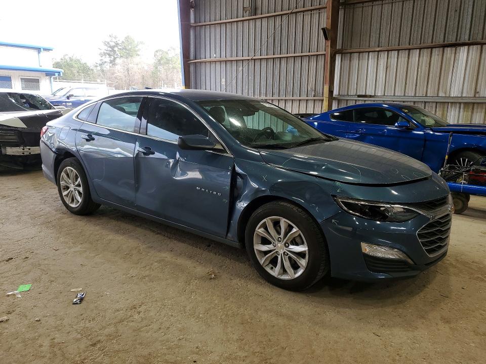 1G1ZD5ST6RF135129