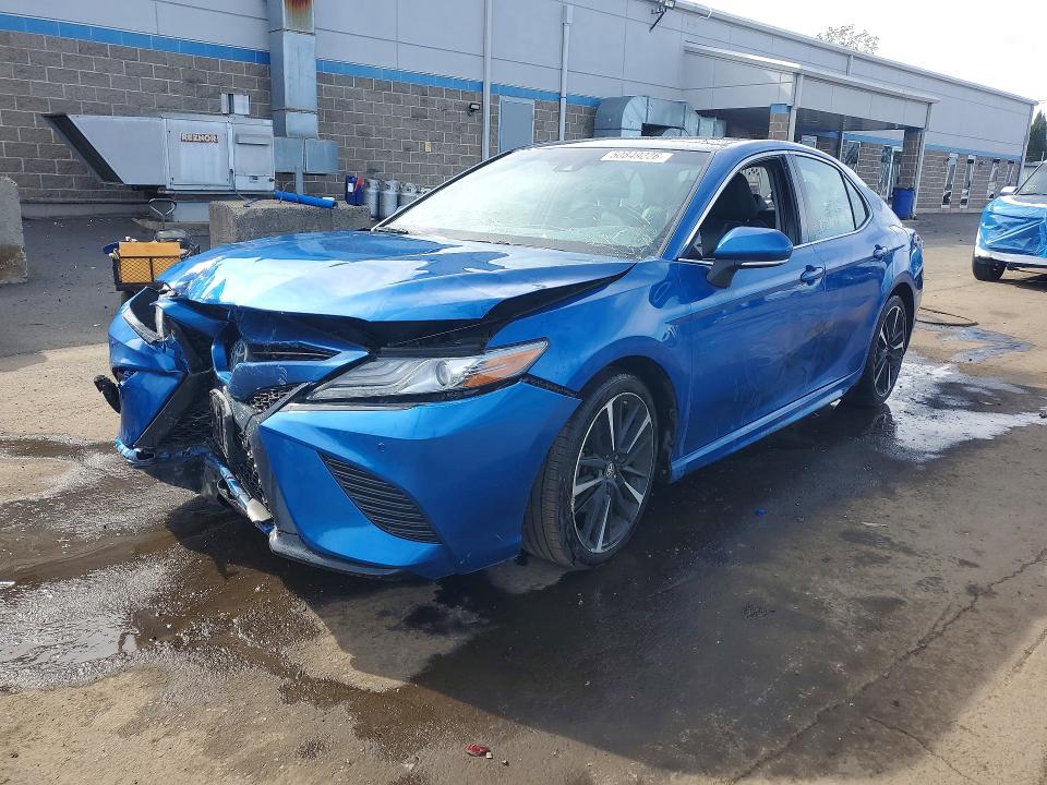 2018 TOYOTA CAMRY — VIN 4T1B61HKXJU091853