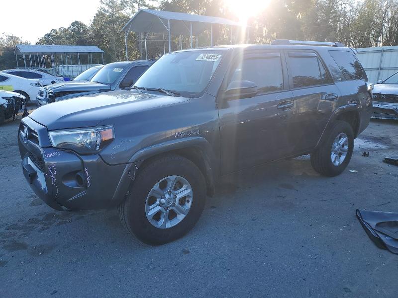 2021 TOYOTA 4RUNNER SR — VIN JTEEU5JRXM5231013