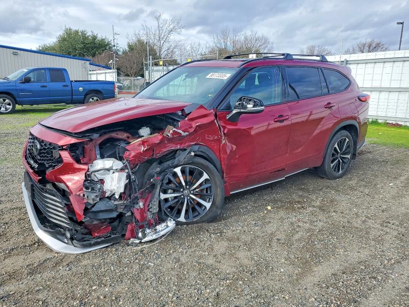 2022 TOYOTA HIGHLANDER — VIN 5TDLZRBH5NS193597