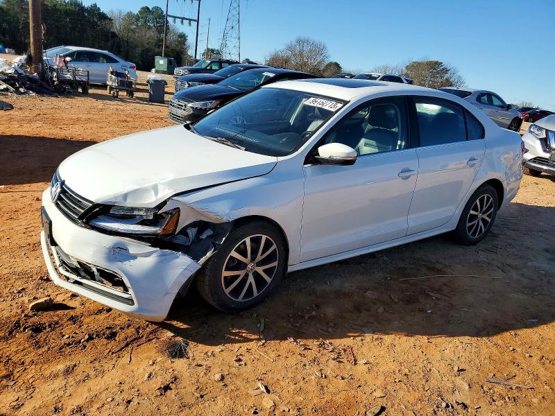 2017 VOLKSWAGEN JETTA SE — VIN 3VWDB7AJ2HM386325