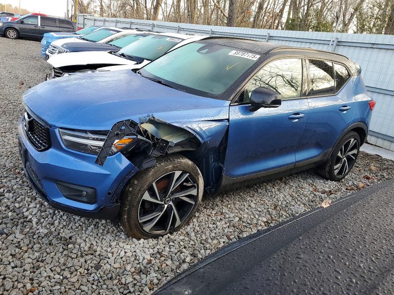2019 VOLVO XC40 T5 MO — VIN YV4162XZ7K2000696