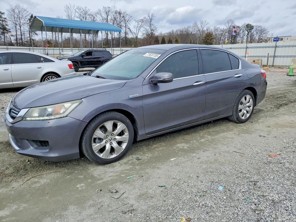 2015 HONDA ACCORD — VIN 1HGCR6F50FA010413
