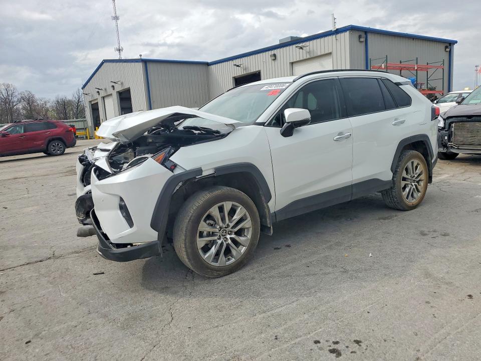 2025 TOYOTA RAV4 — VIN 2T3N1RFV6SW496429