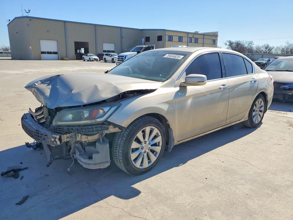 2015 HONDA ACCORD — VIN 1HGCR2F87FA263022
