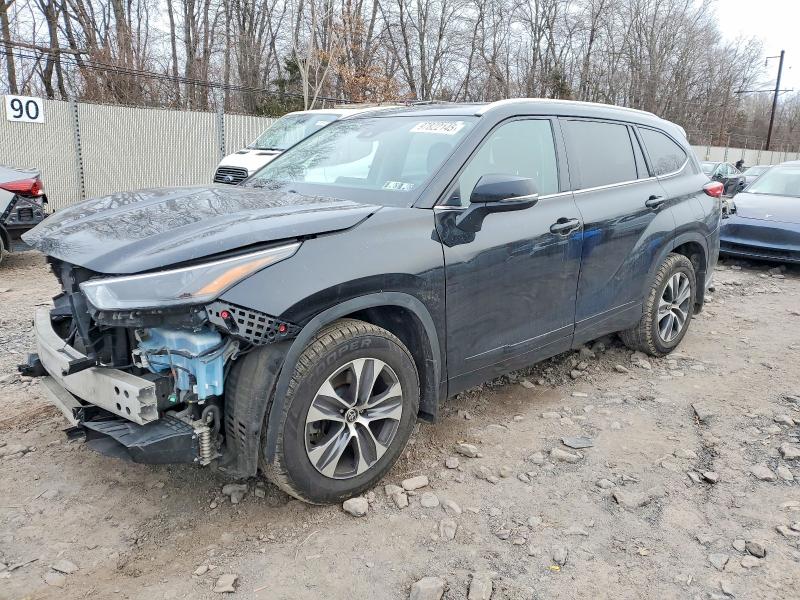 2022 TOYOTA HIGHLANDER — VIN 5TDGZRBH0NS167281