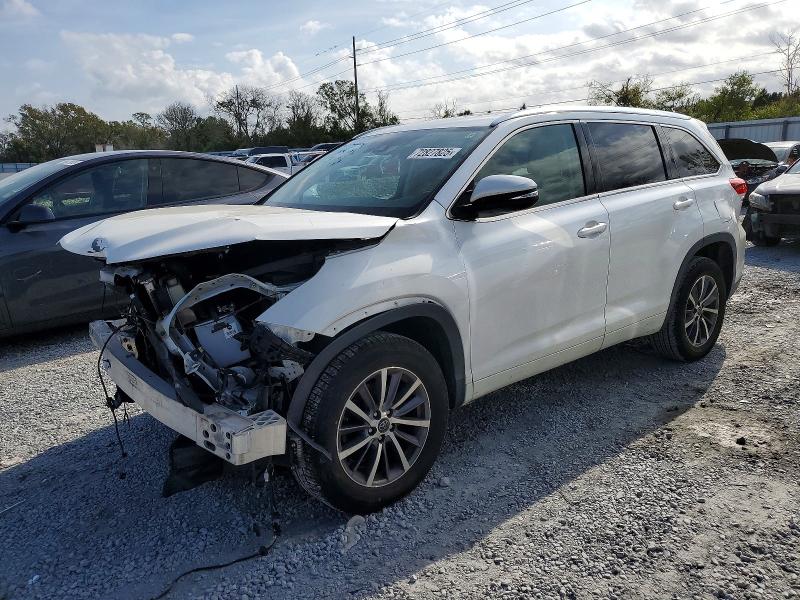 2017 TOYOTA HIGHLANDER — VIN 5TDKZRFH4HS215972
