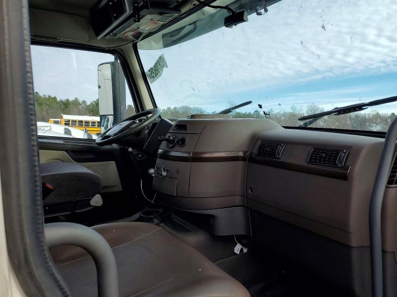 2017 VOLVO VN VNL — VIN 4V4N39TG5HN988096