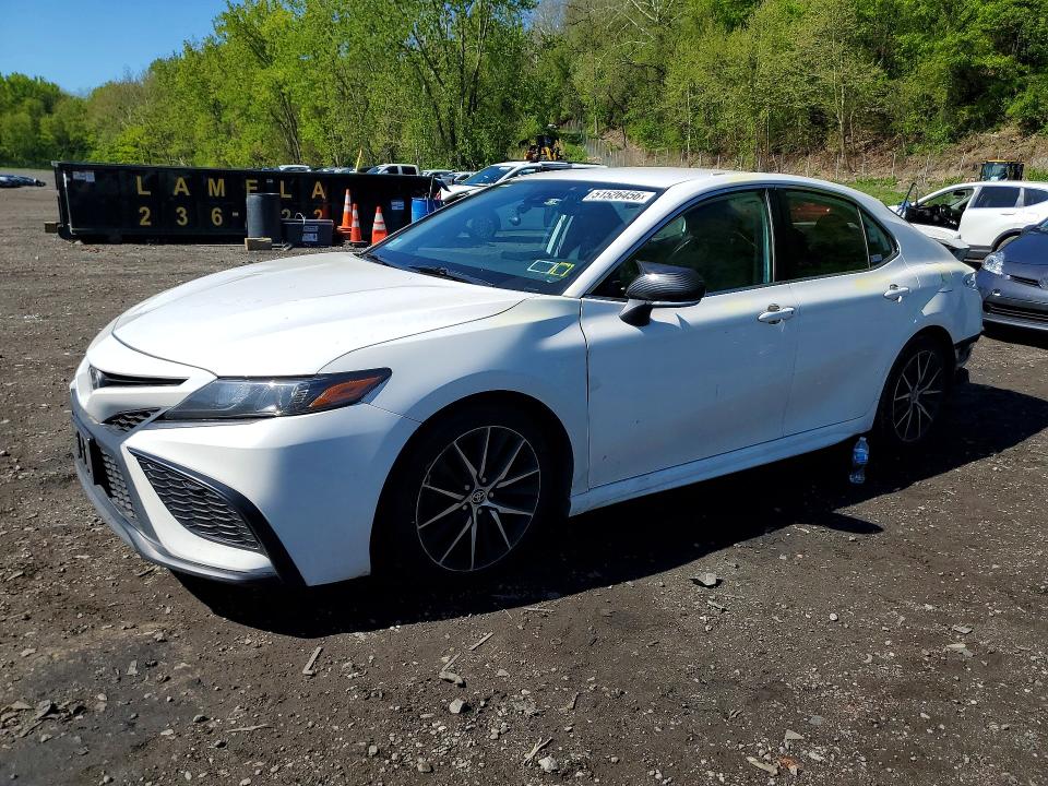 2022 TOYOTA CAMRY — VIN 4T1G11AK5NU053869