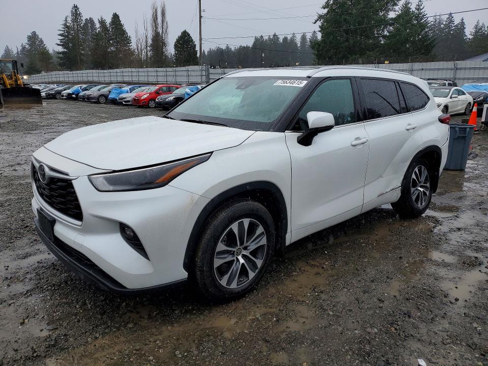 2022 TOYOTA HIGHLANDER — VIN 5TDGZRBH0NS189507