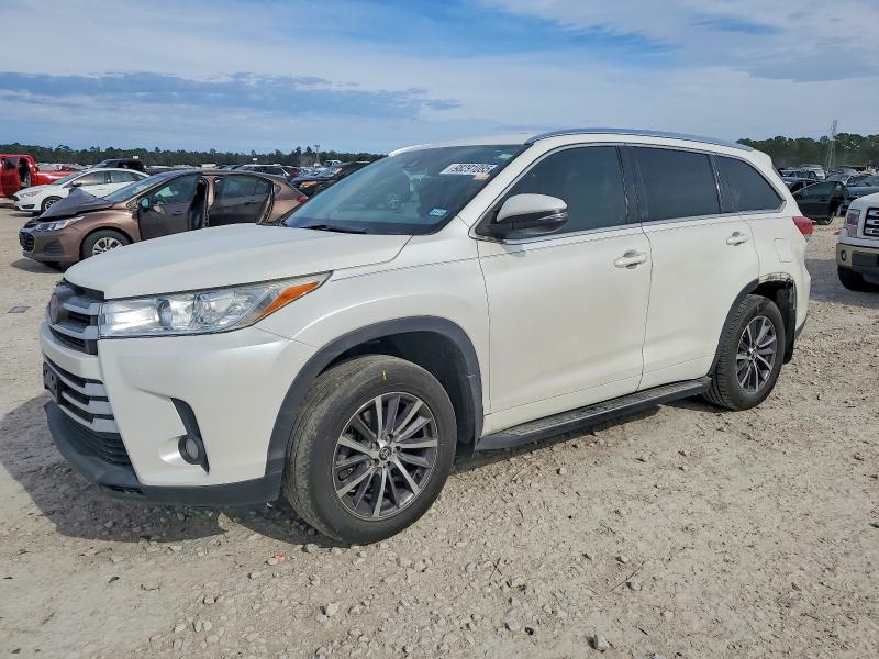 2017 TOYOTA HIGHLANDER — VIN 5TDKZRFH7HS509754