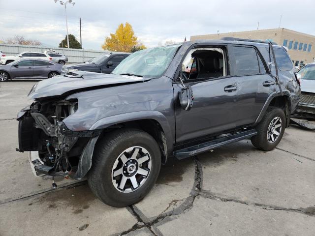 2020 TOYOTA 4RUNNER SR — VIN JTEBU5JR7L5834390