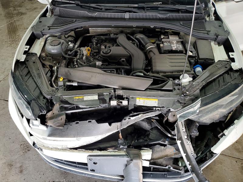 3VW7M7BU8RM019785