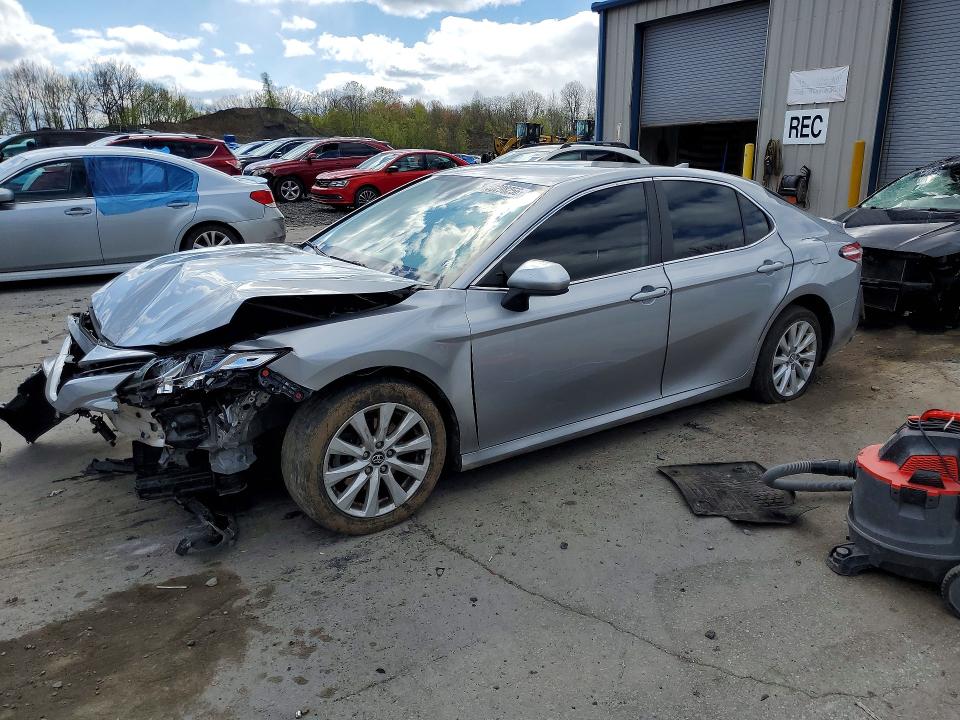 2019 TOYOTA CAMRY — VIN 4T1B11HK6KU761771