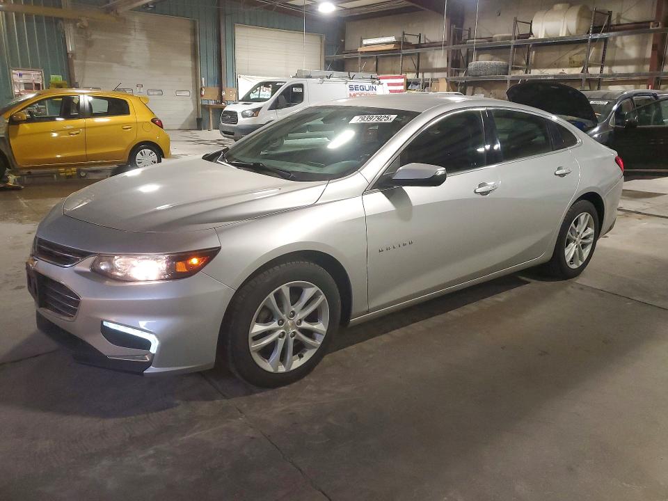2018 CHEVROLET MALIBU — VIN 1G1ZD5ST4JF227215