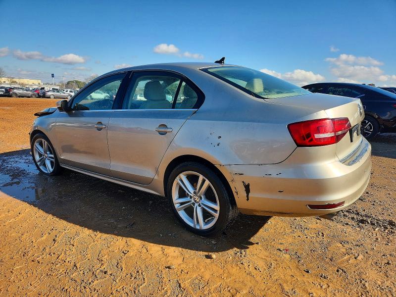 3VWLA7AJ9FM286735