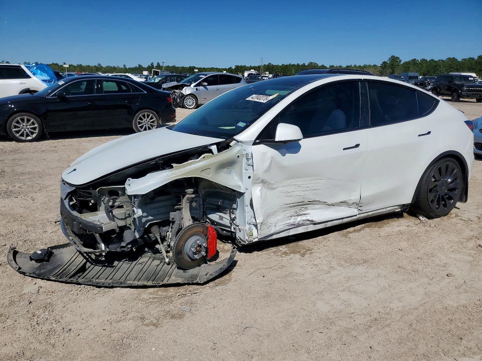 2023 TESLA MODEL Y — VIN 7SAYGDEF4PF704929